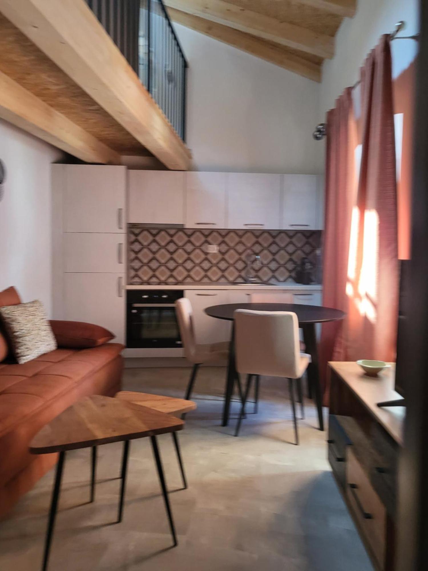 Pjaceta Cres